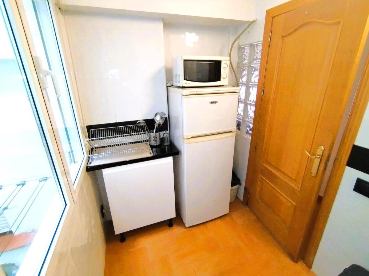 Puerta Del Sol - Apartamento Para 4 Madrid Buitenkant foto
